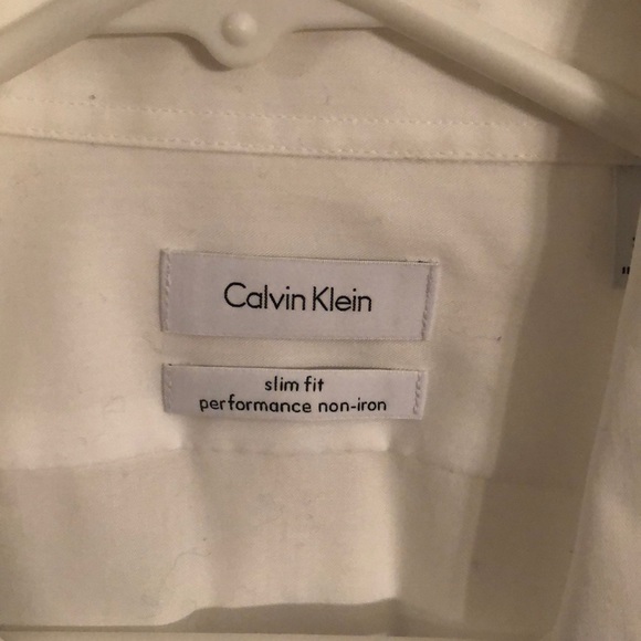Calvin Klein - Picture 2 of 3
